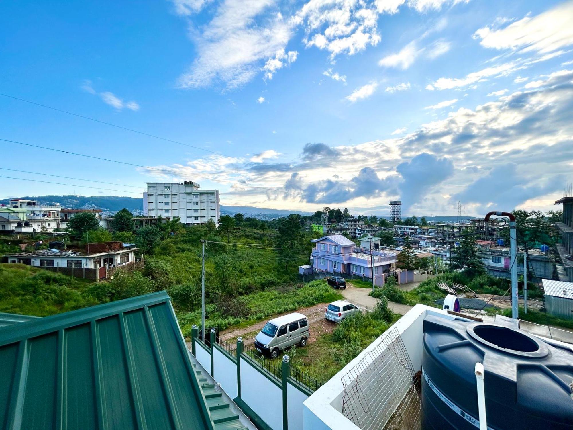 Yepplo Holiday Home - Complimentary Breakfast - 24 Hrs Caretaker & Power Backup シロン エクステリア 写真