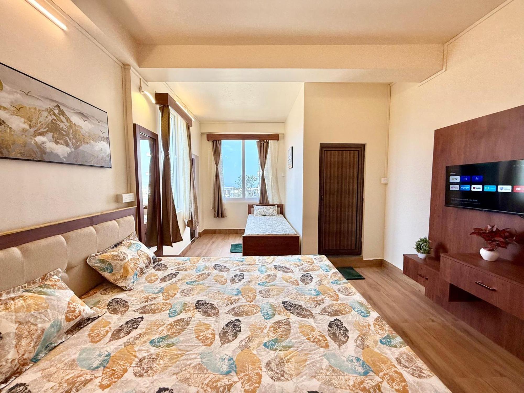Yepplo Holiday Home - Complimentary Breakfast - 24 Hrs Caretaker & Power Backup シロン エクステリア 写真